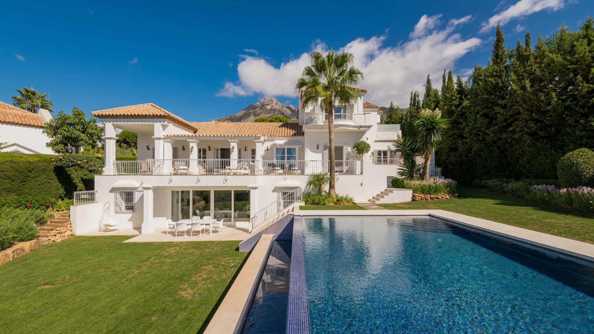 Villa a la venta en Sierra Blanca con 7 dormitorios