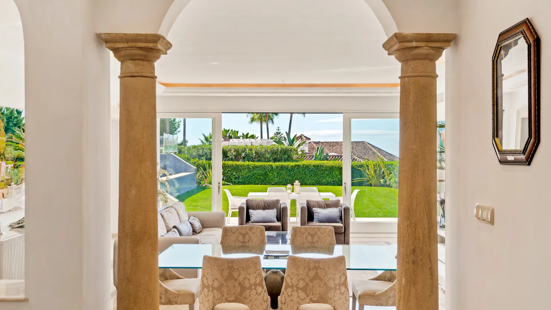 Villa a la venta en Sierra Blanca con 7 dormitorios