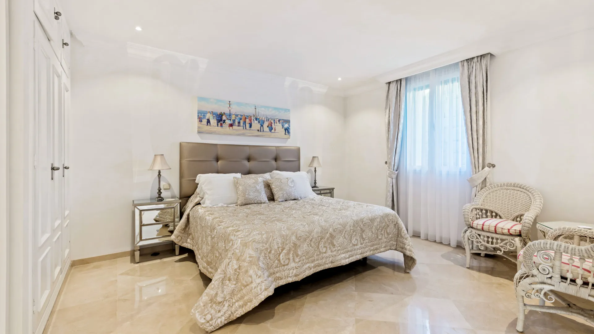 Villa a la venta en Sierra Blanca con 7 dormitorios