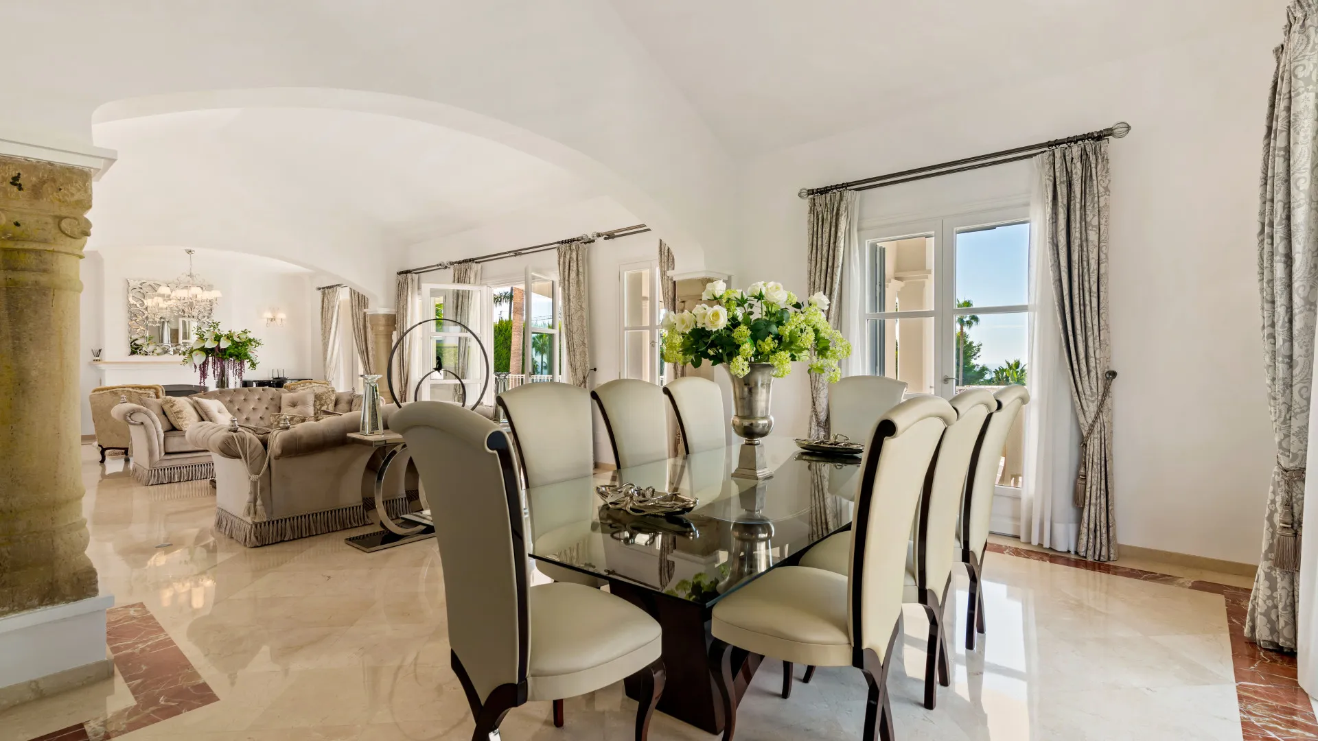 Villa a la venta en Sierra Blanca con 7 dormitorios