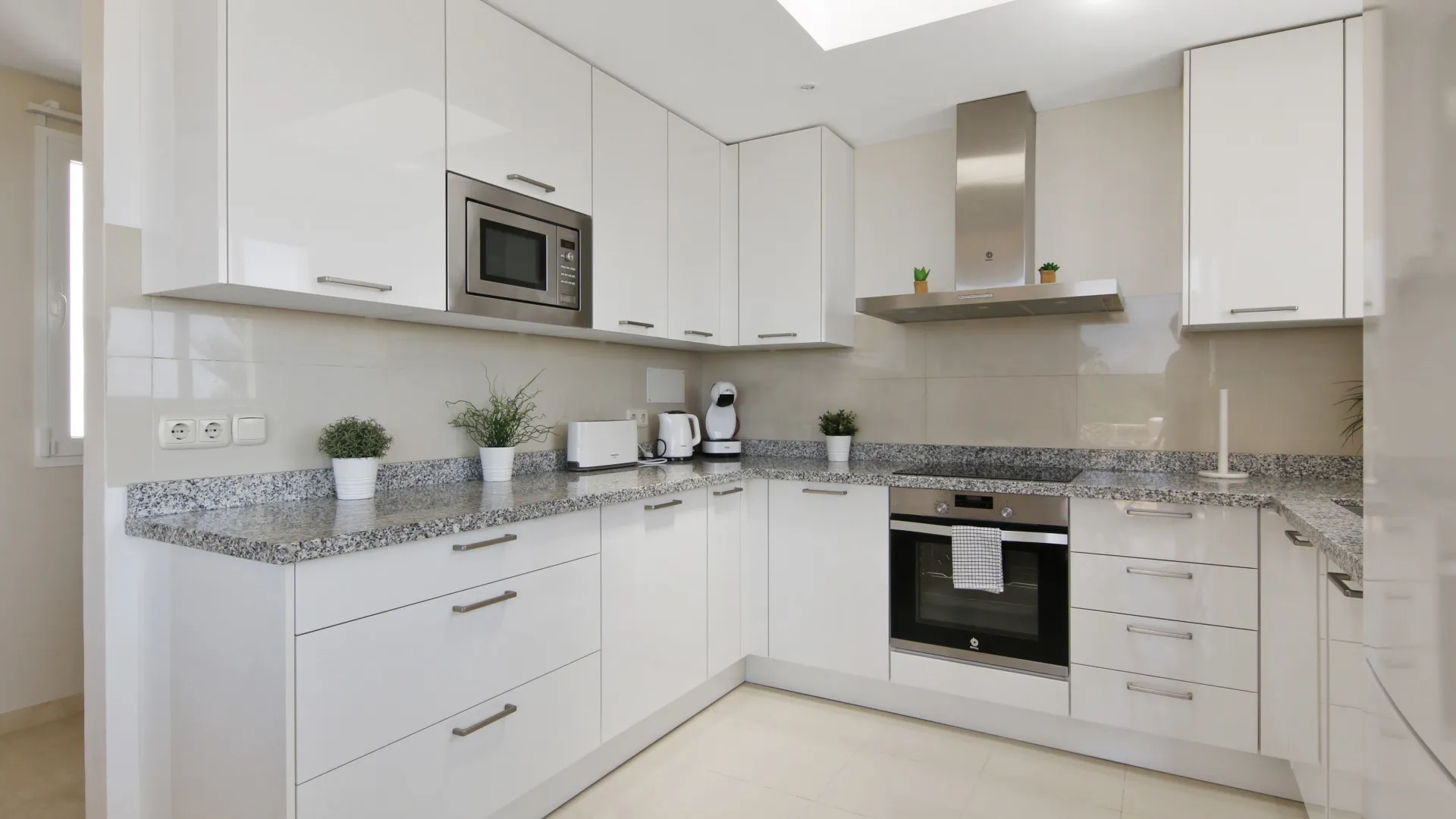 Alcazaba Lagoon, Ático con 2 dormitorios a la venta