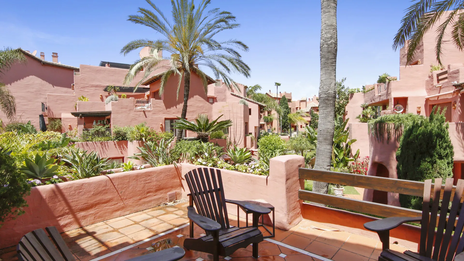 For sale duplex penthouse in Menara Beach