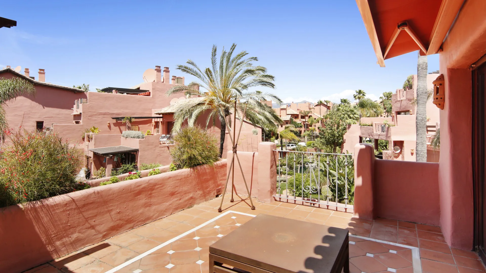 For sale duplex penthouse in Menara Beach