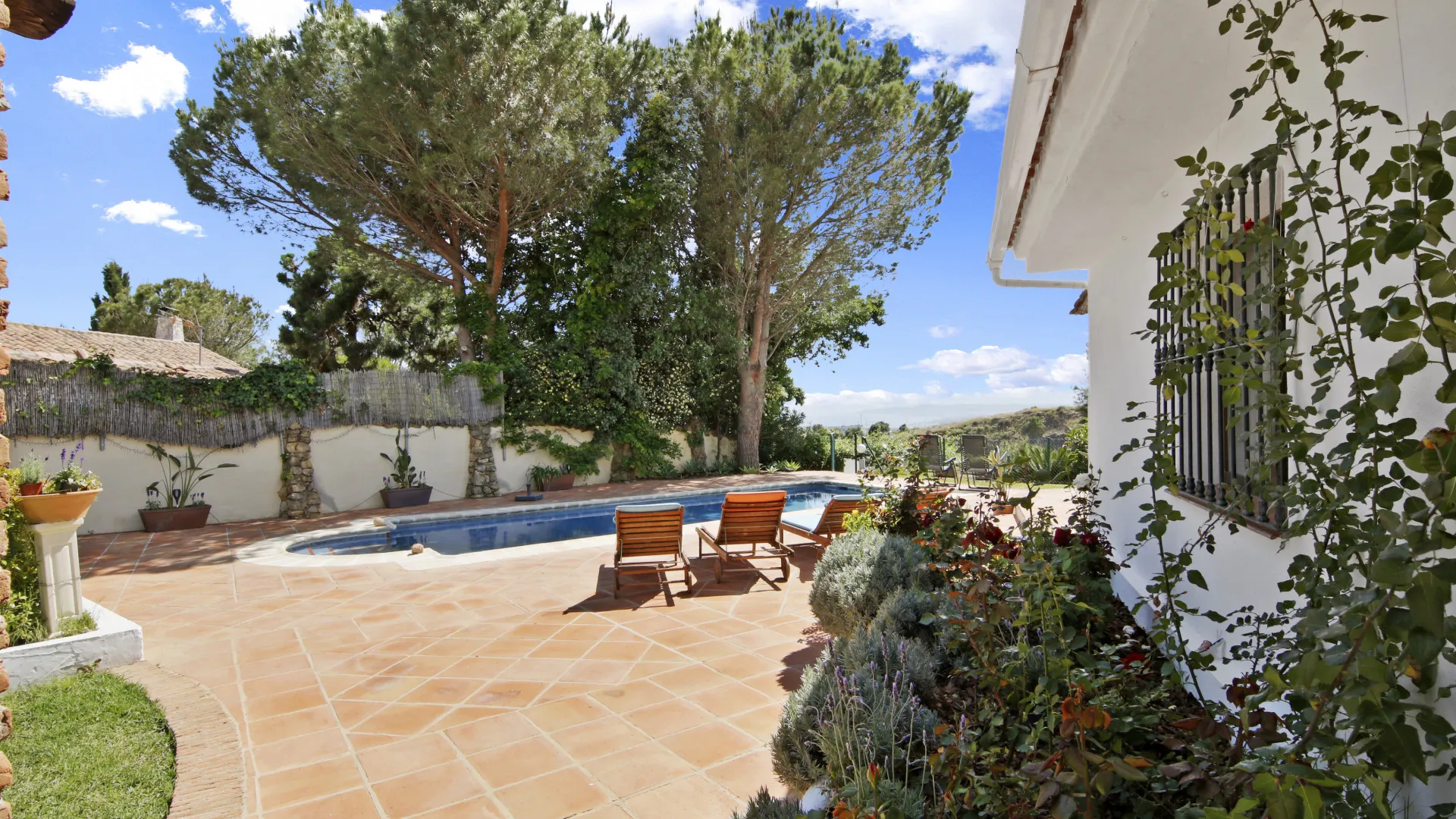 Los Reales - Sierra Estepona, villa a la venta de 4 dormitorios