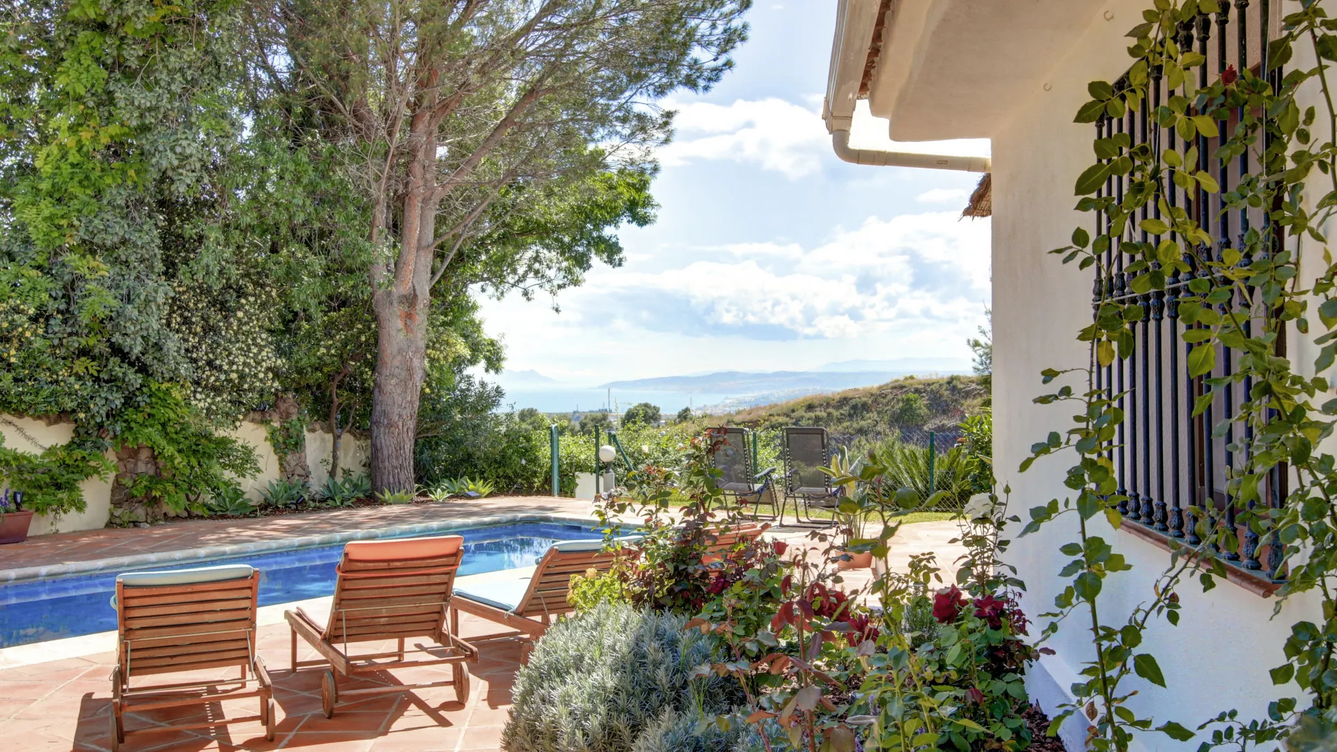 Los Reales - Sierra Estepona, villa a la venta de 4 dormitorios