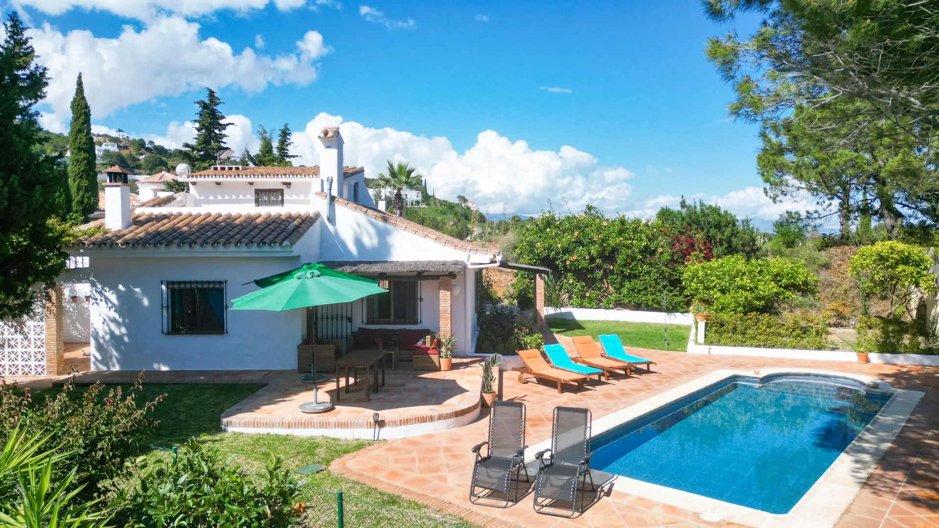 Los Reales - Sierra Estepona, villa a la venta de 4 dormitorios