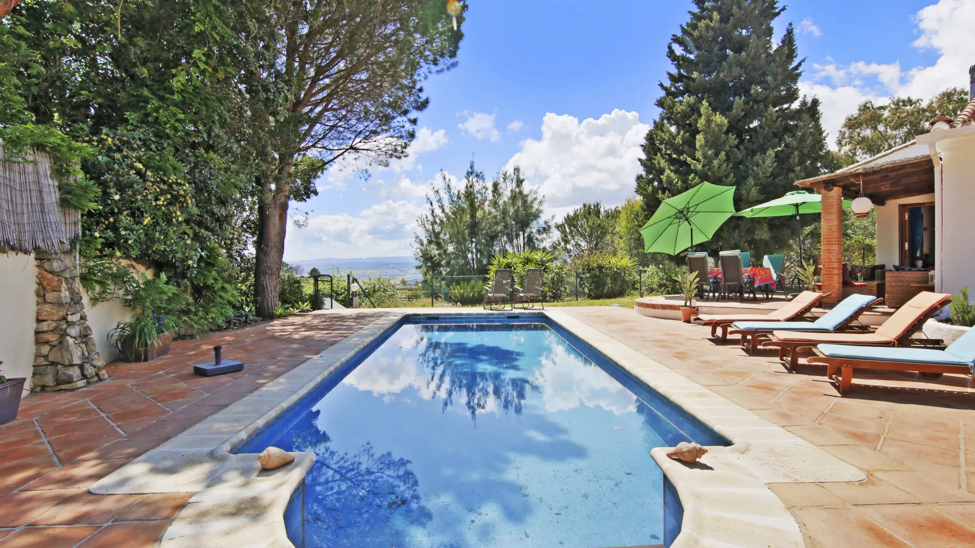 Los Reales - Sierra Estepona, villa a la venta de 4 dormitorios