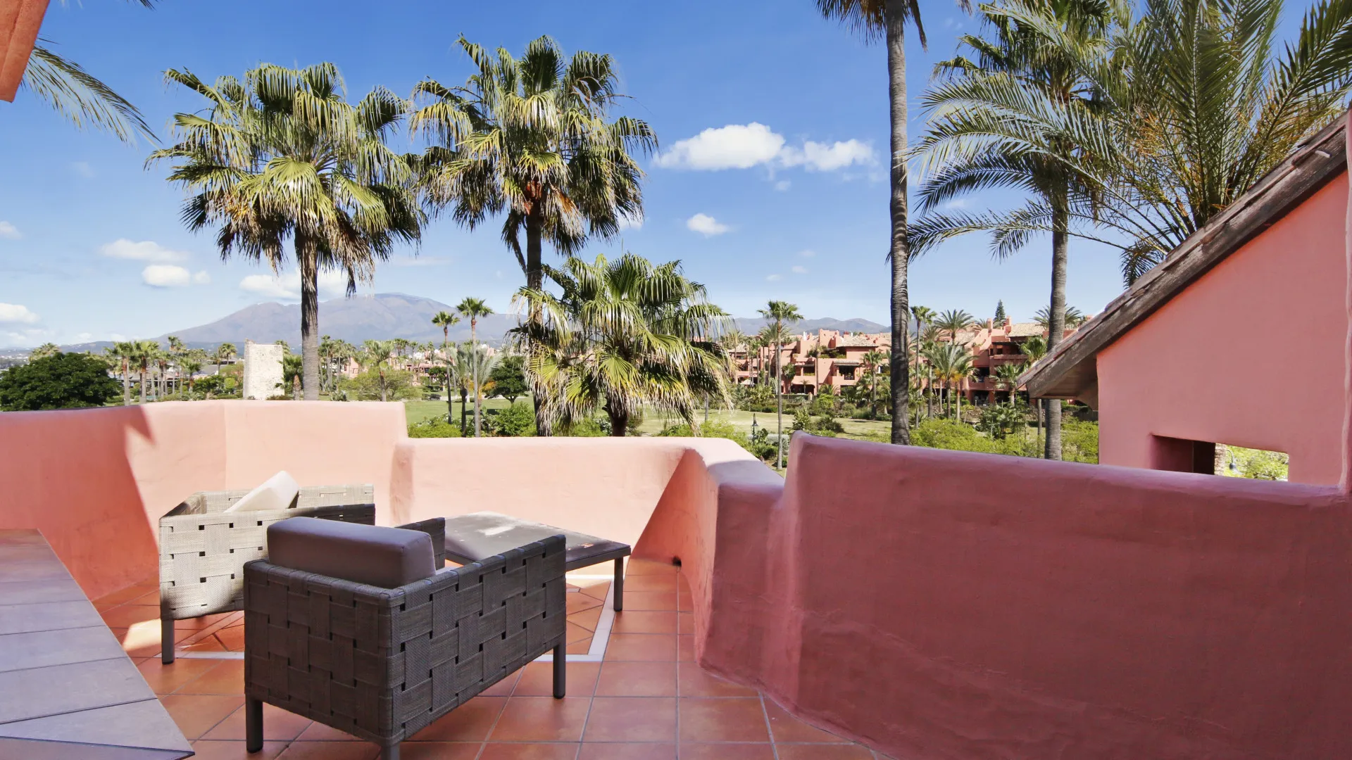 Menara Beach, atico duplex en venta de 3 dormitorios