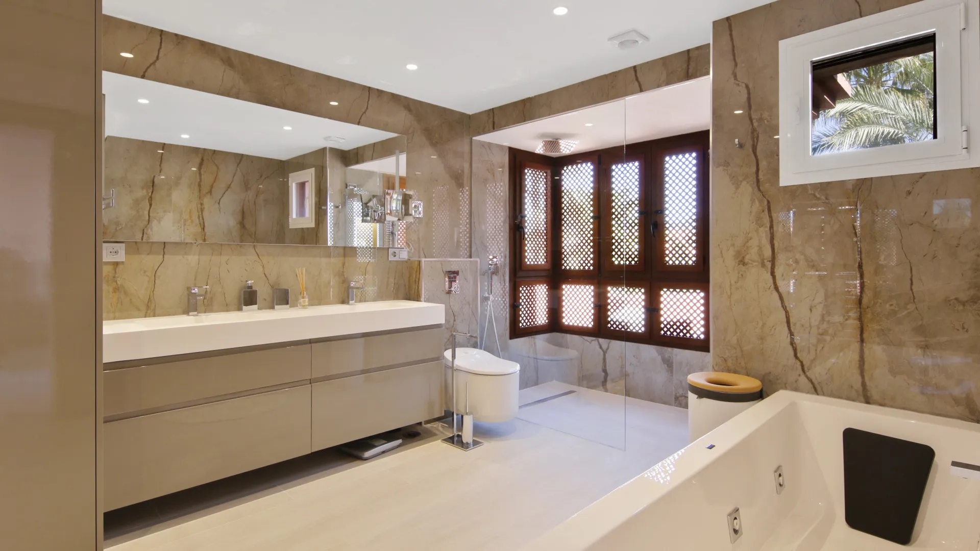 Menara Beach, atico duplex en venta de 3 dormitorios