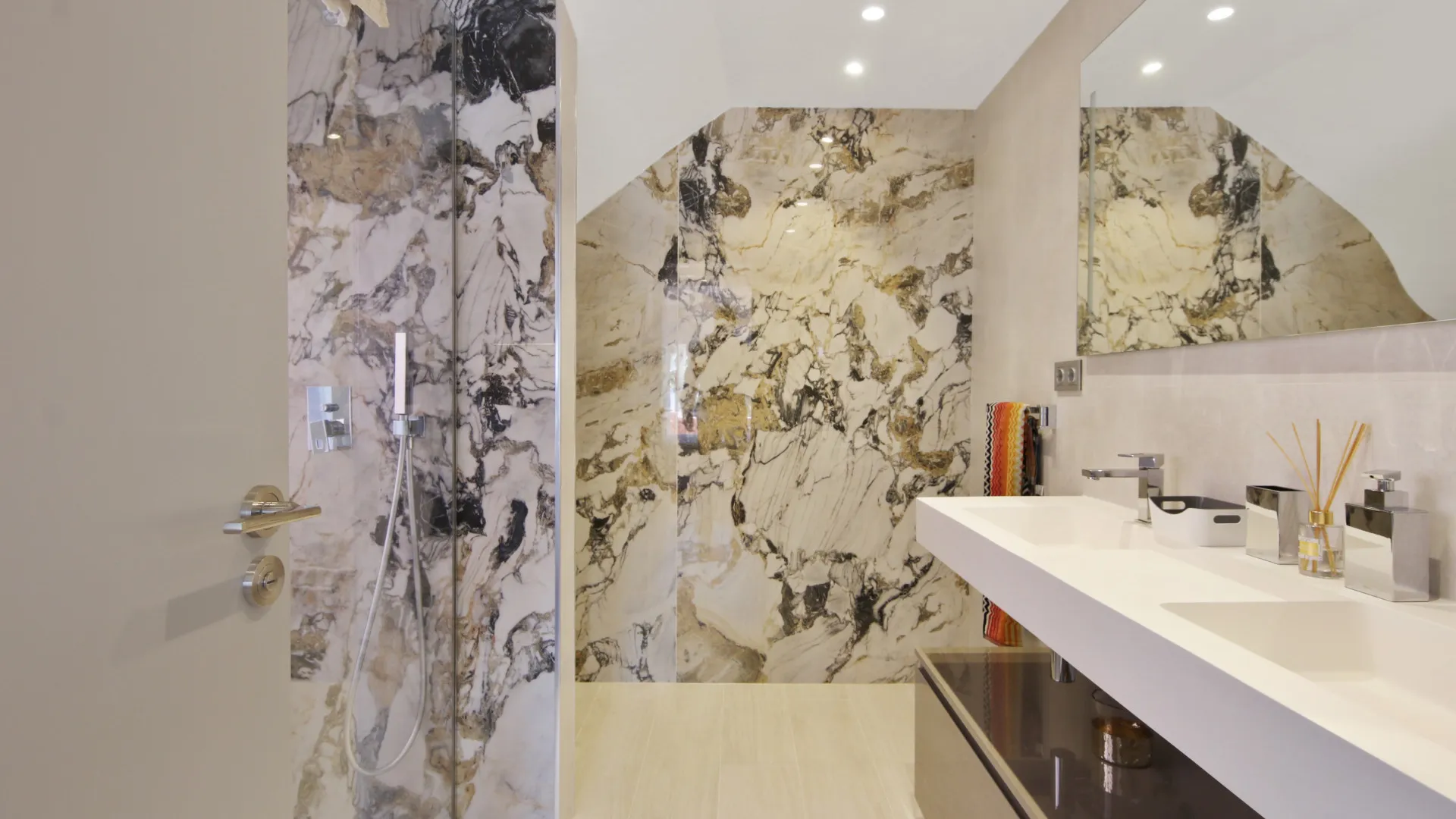 Menara Beach, atico duplex en venta de 3 dormitorios