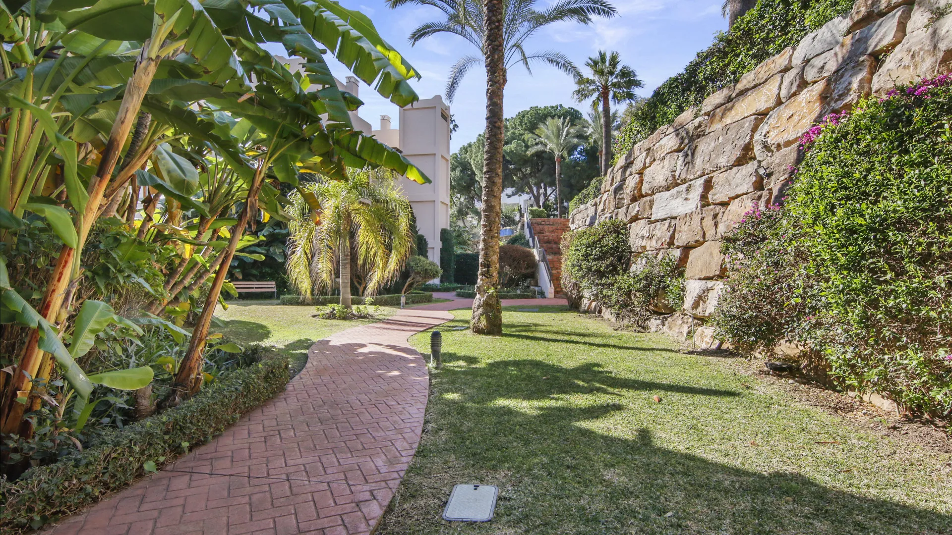Apartment for sale in Paraiso Hills