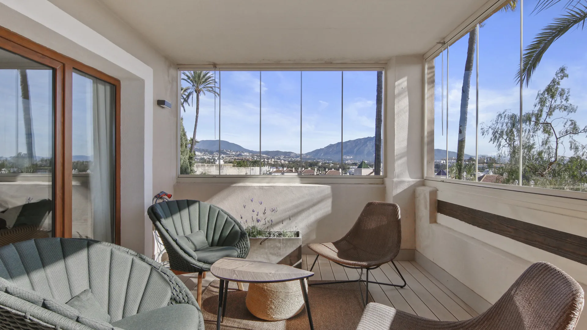 Apartment for sale in Paraiso Hills