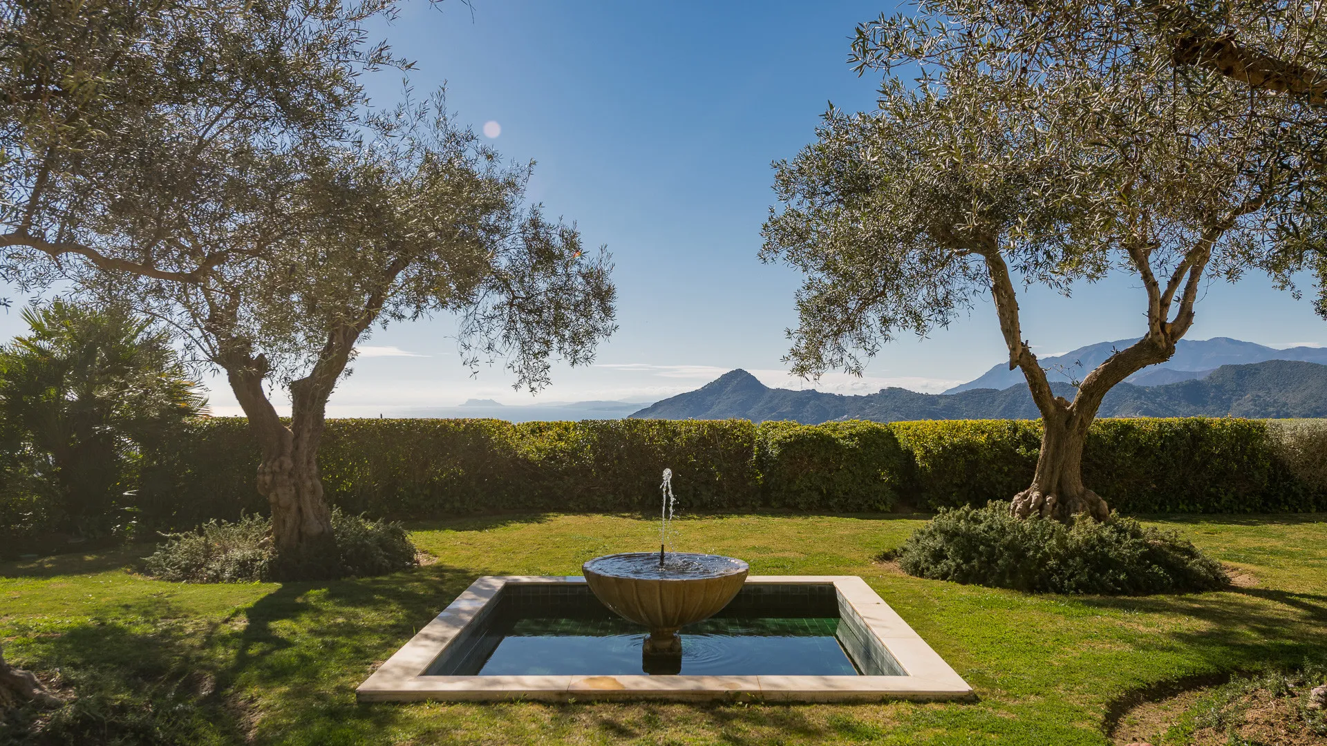 Villa for sale in La Zagaleta with 7 bedrooms