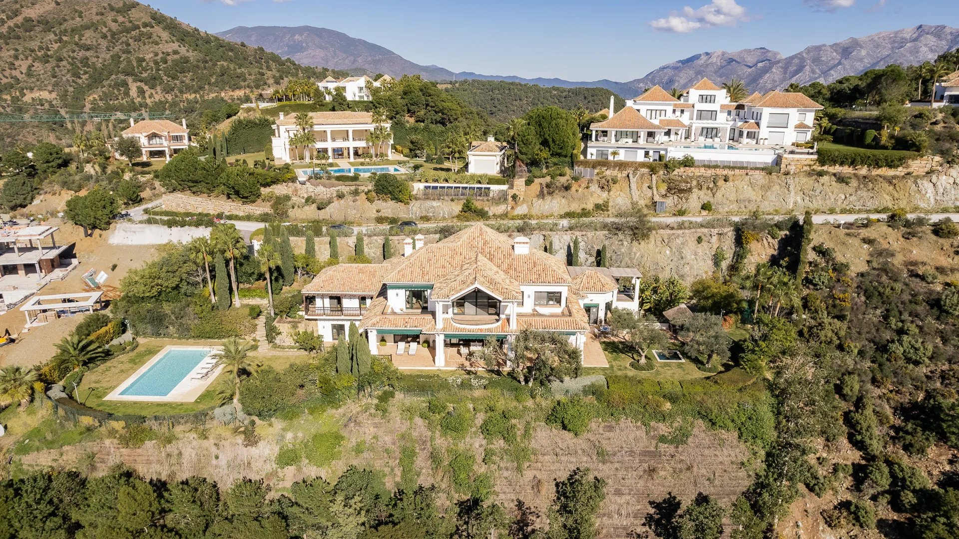 Villa for sale in La Zagaleta with 7 bedrooms