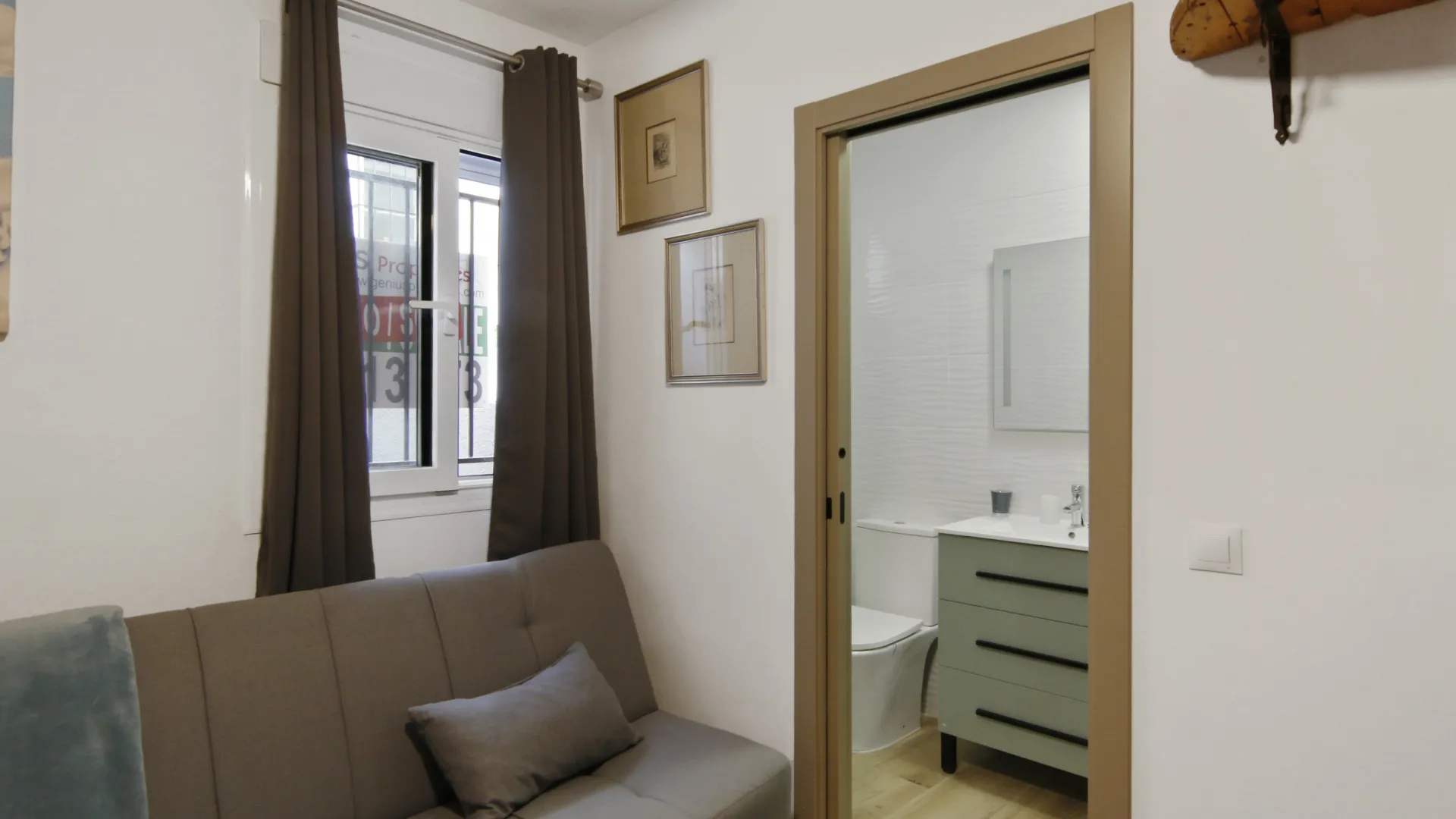 Adosado de 2 dormitorios en venta en Estepona Casco Antiguo