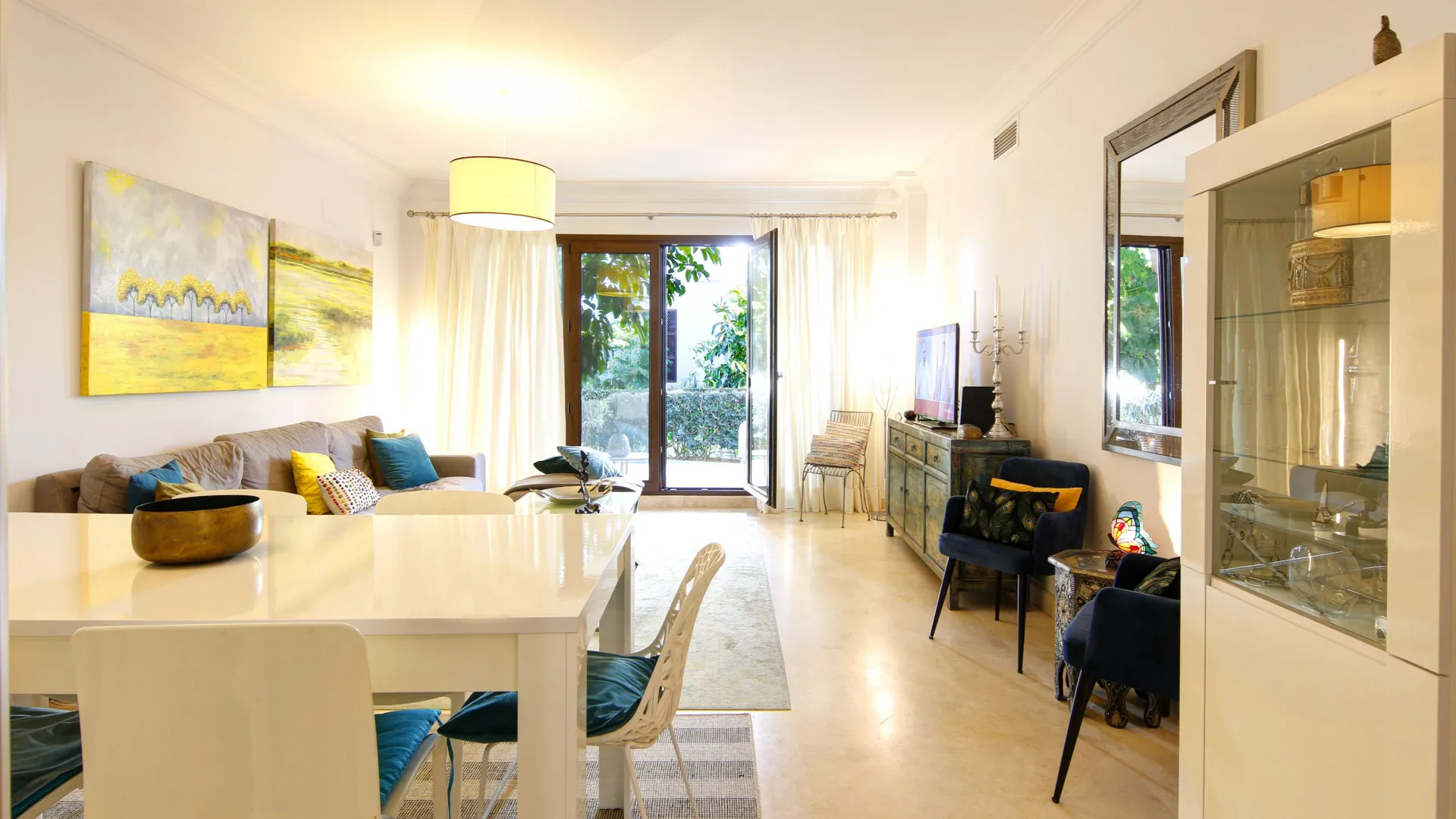 Comprar apartamento planta baja en Finca Cortesin