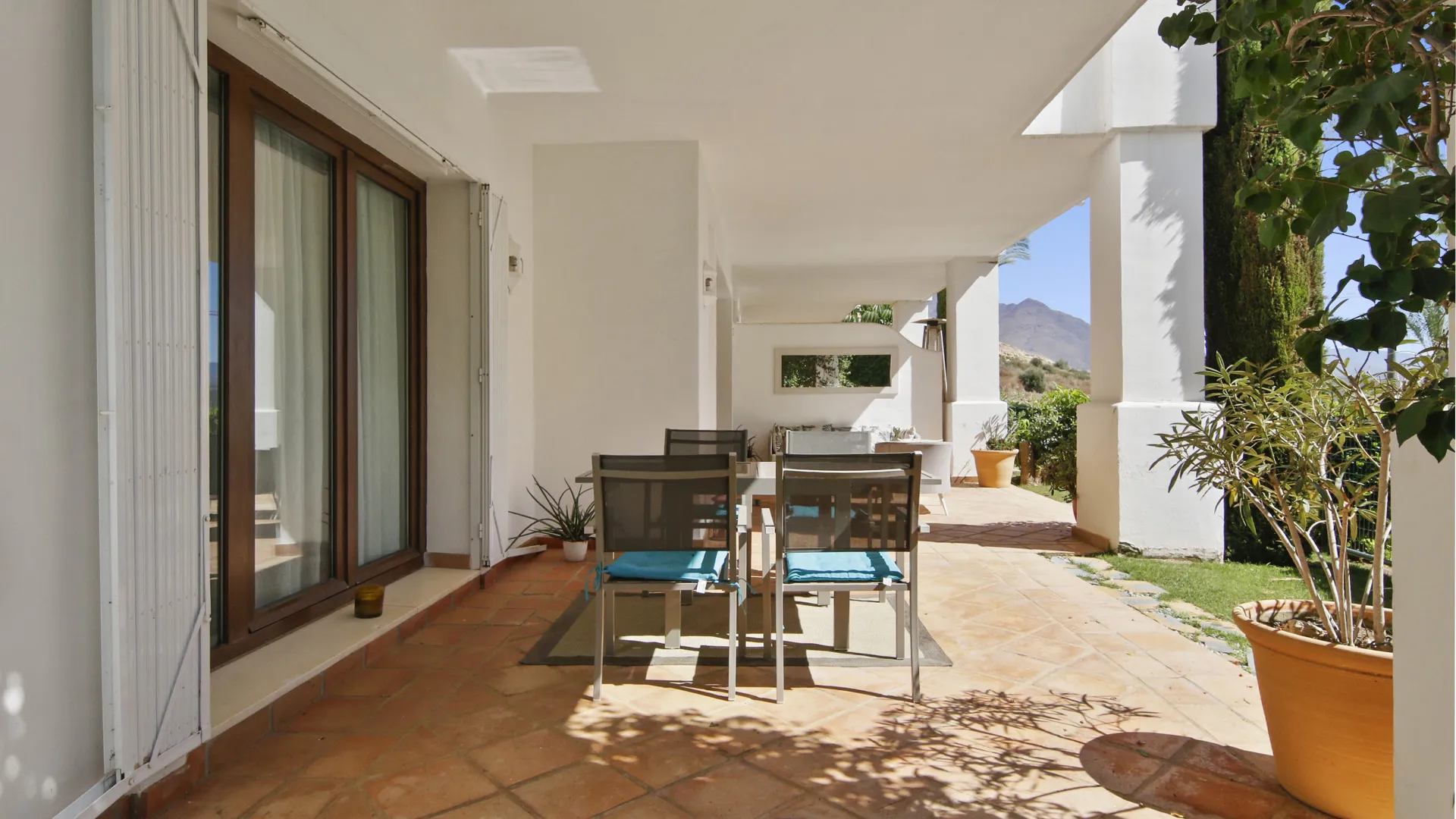 Comprar apartamento planta baja en Finca Cortesin