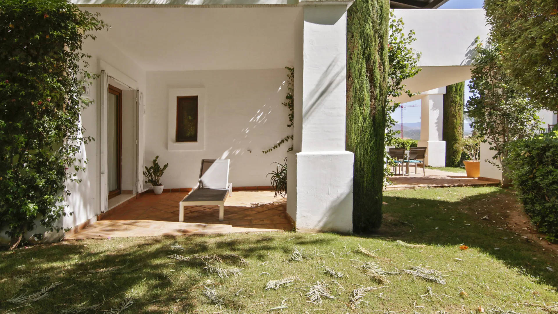 Comprar apartamento planta baja en Finca Cortesin