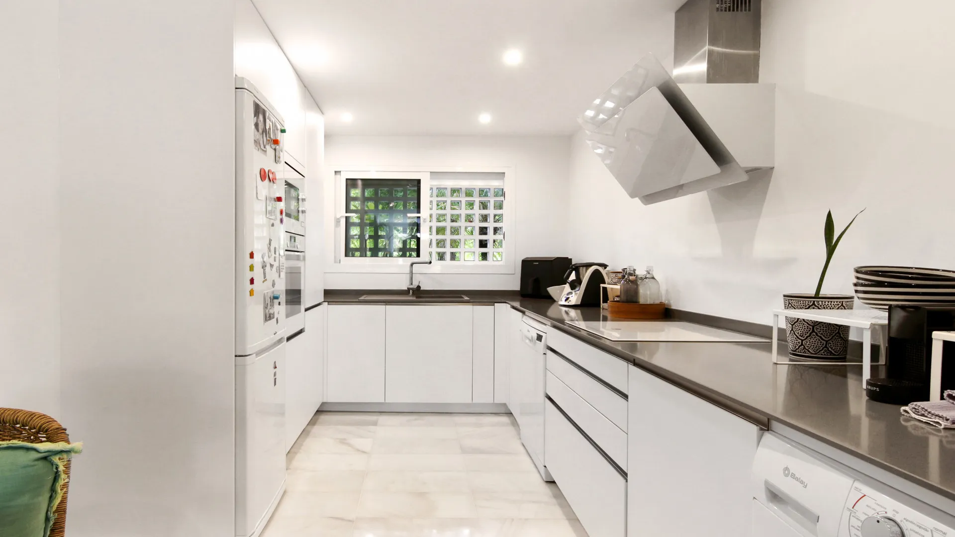 Comprar apartamento planta baja con 2 dormitorios en Alcazaba Beach