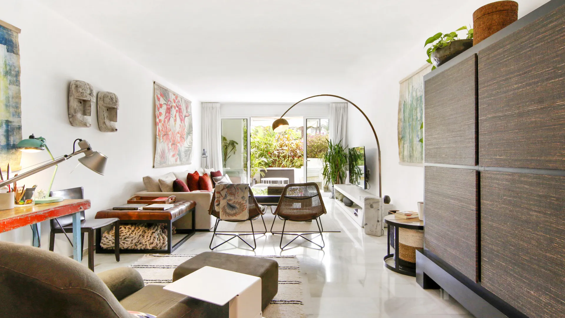 Comprar apartamento planta baja con 2 dormitorios en Alcazaba Beach