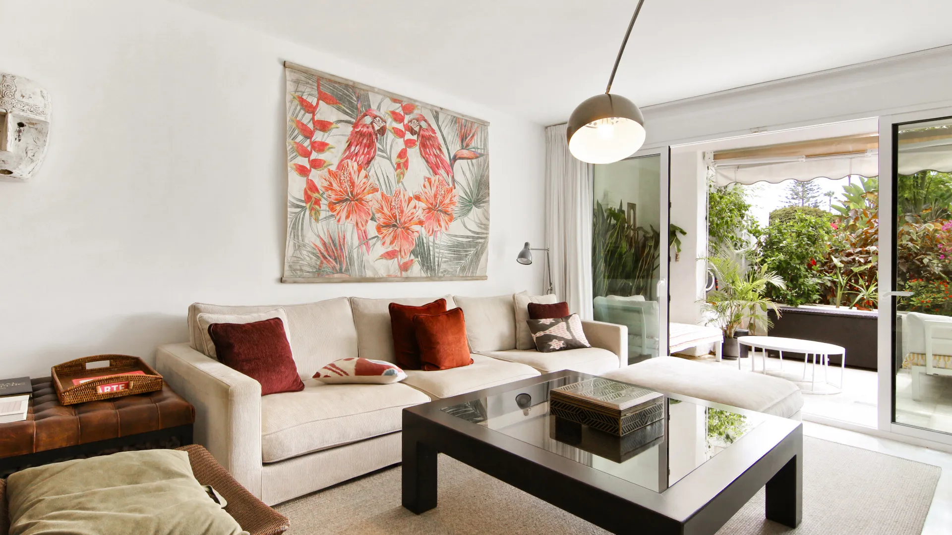 Comprar apartamento planta baja con 2 dormitorios en Alcazaba Beach