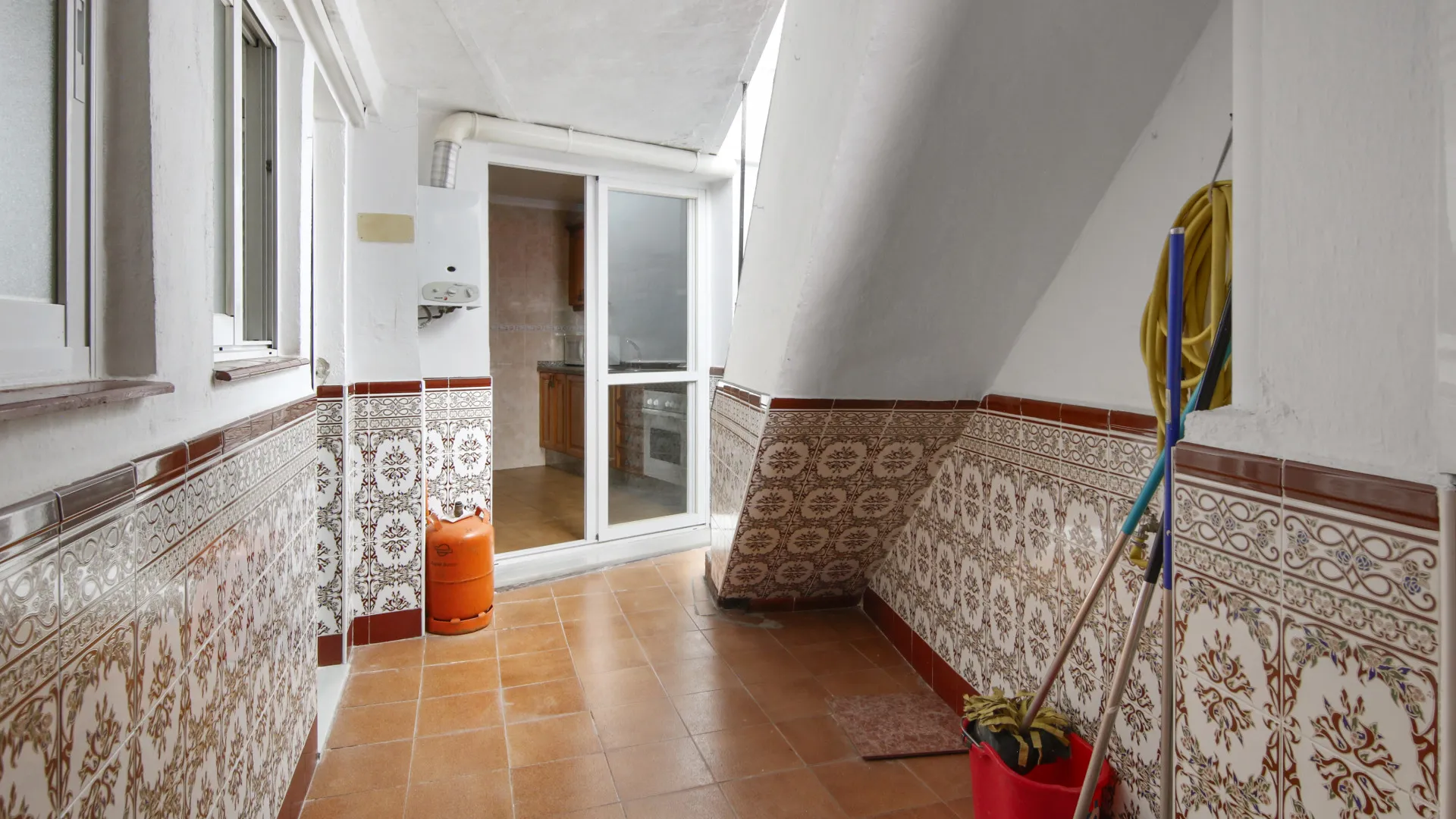 Town house for sale in Estepona Old Town with 4 bedrooms