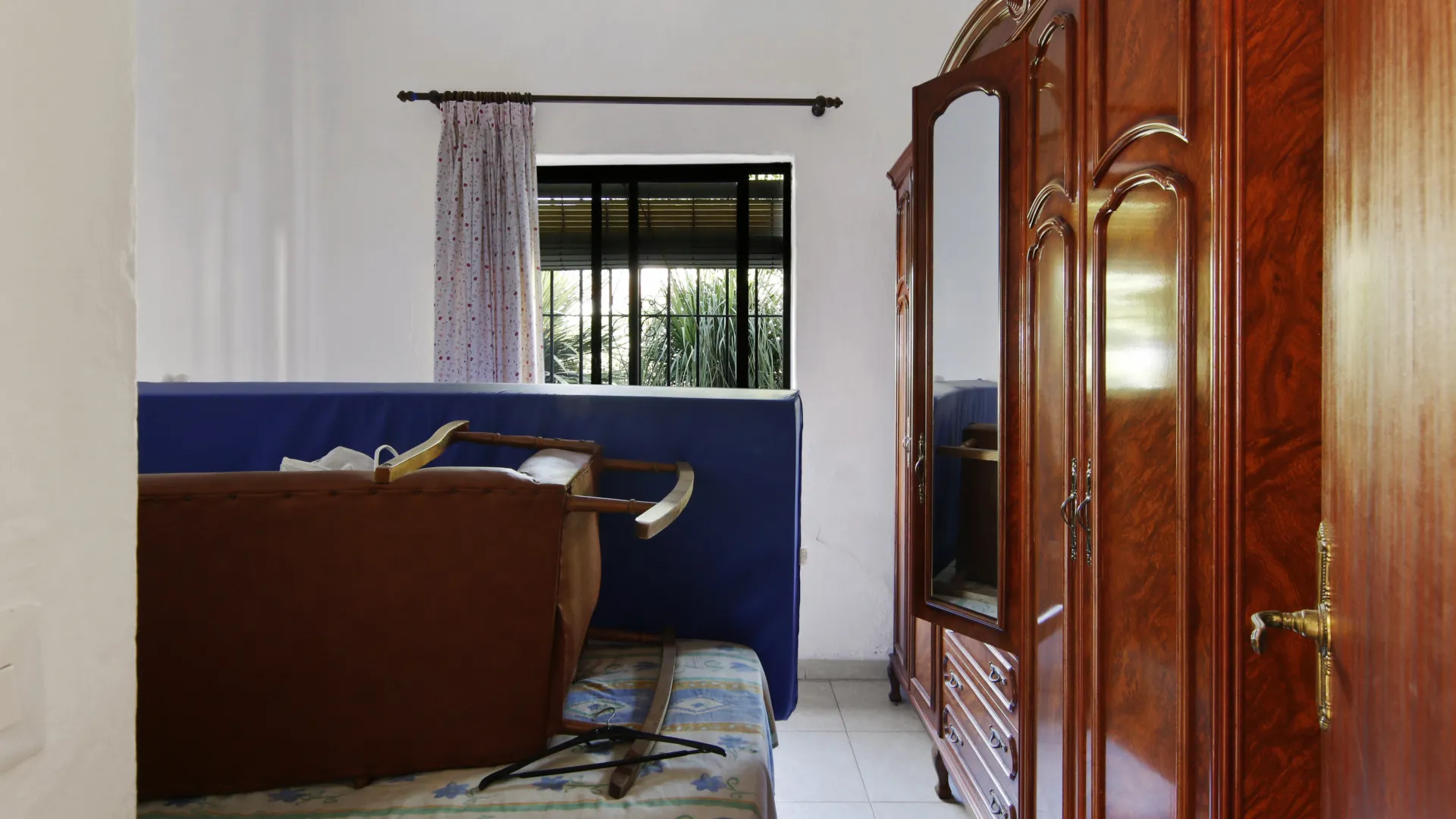 Town house for sale in Estepona Old Town with 4 bedrooms