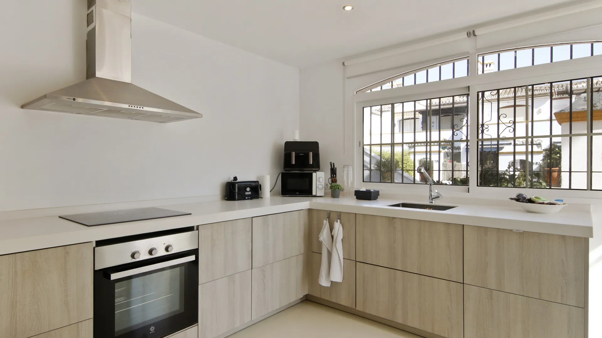 For sale ground floor apartment in Benamara