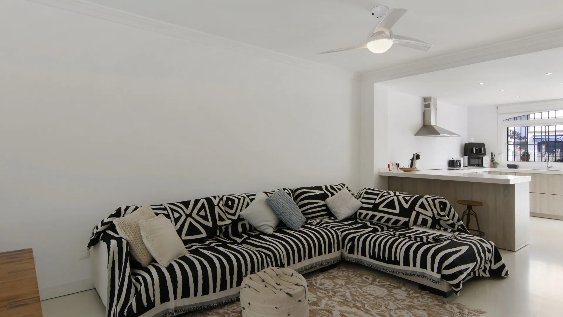 For sale ground floor apartment in Benamara