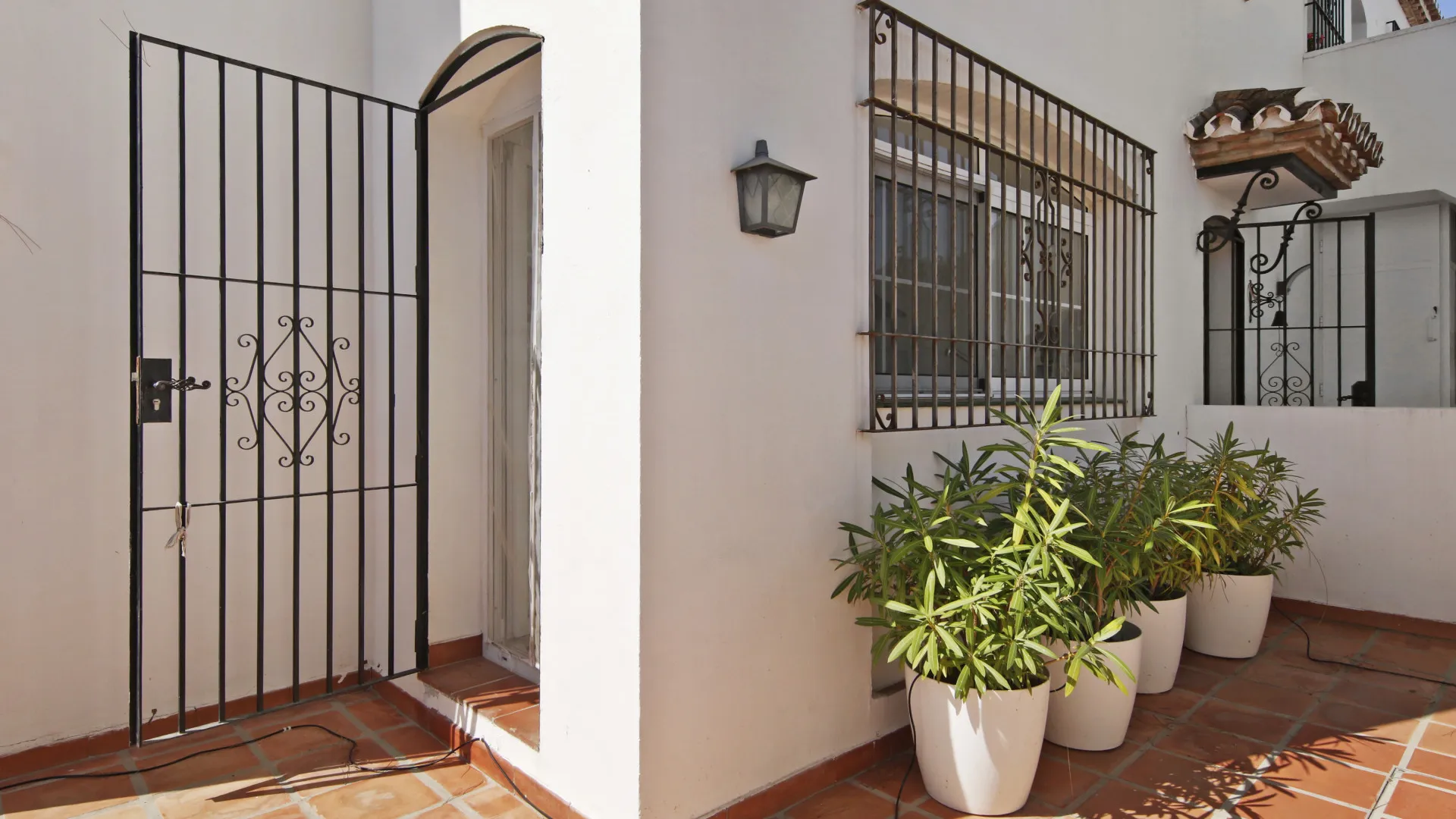 For sale ground floor apartment in Benamara