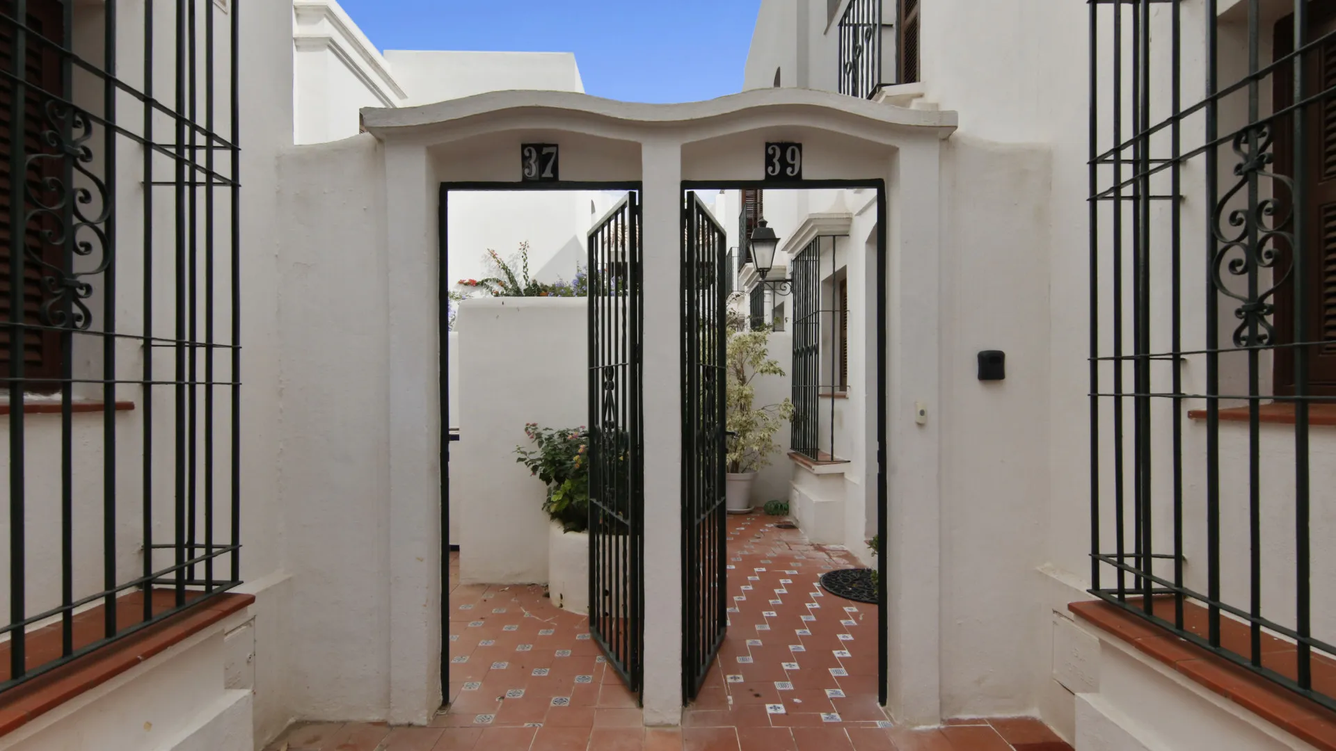 Buy town house in Villacana