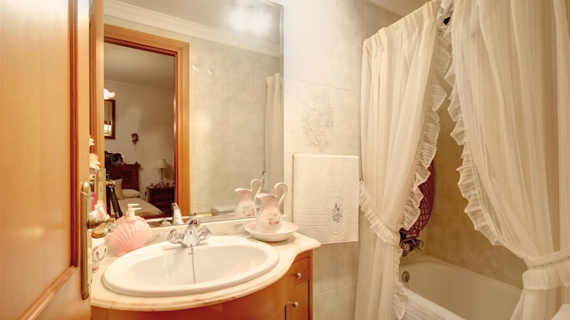 Comprar apartamento con 3 dormitorios en Estepona Casco Antiguo