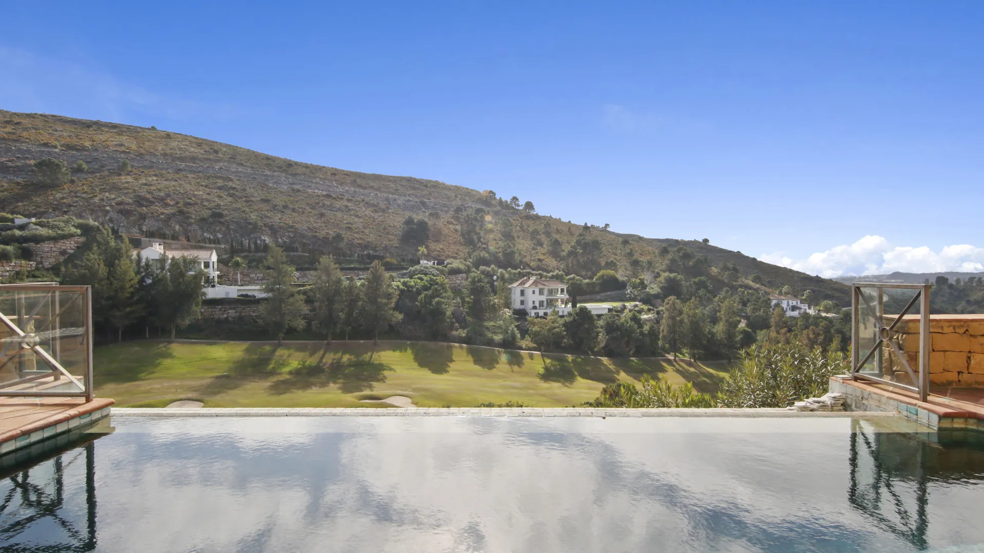 Se vende villa en Marbella Club Golf Resort de 3 dormitorios