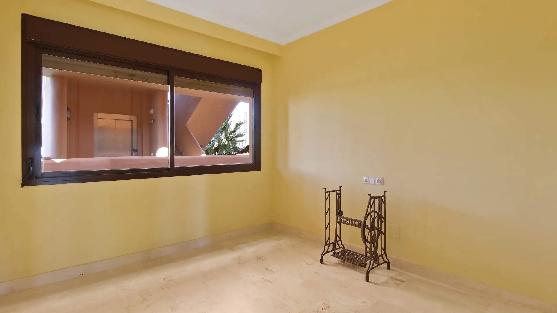 Ático con 2 dormitorios en venta en La Galera