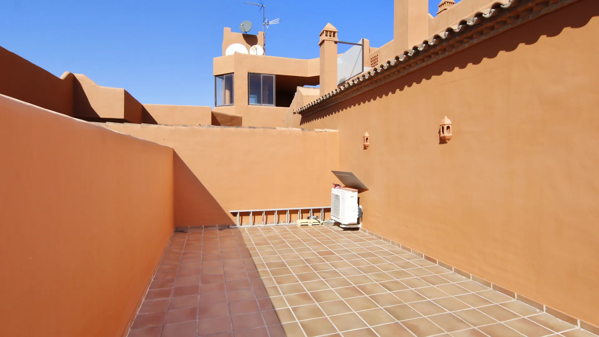 Ático con 2 dormitorios en venta en La Galera