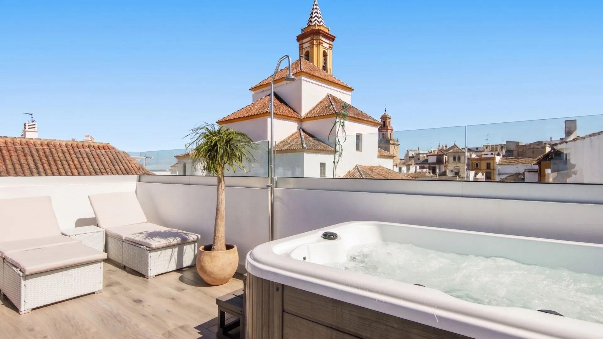 For sale Estepona Old Town town house with 4 bedrooms