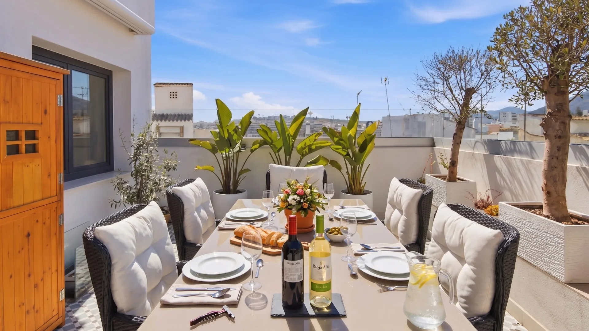 For sale Estepona Old Town town house with 4 bedrooms