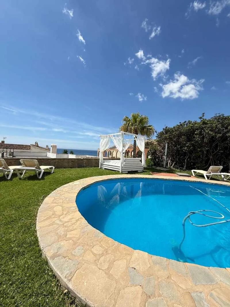 For sale Benalmadena villa with 2 bedrooms