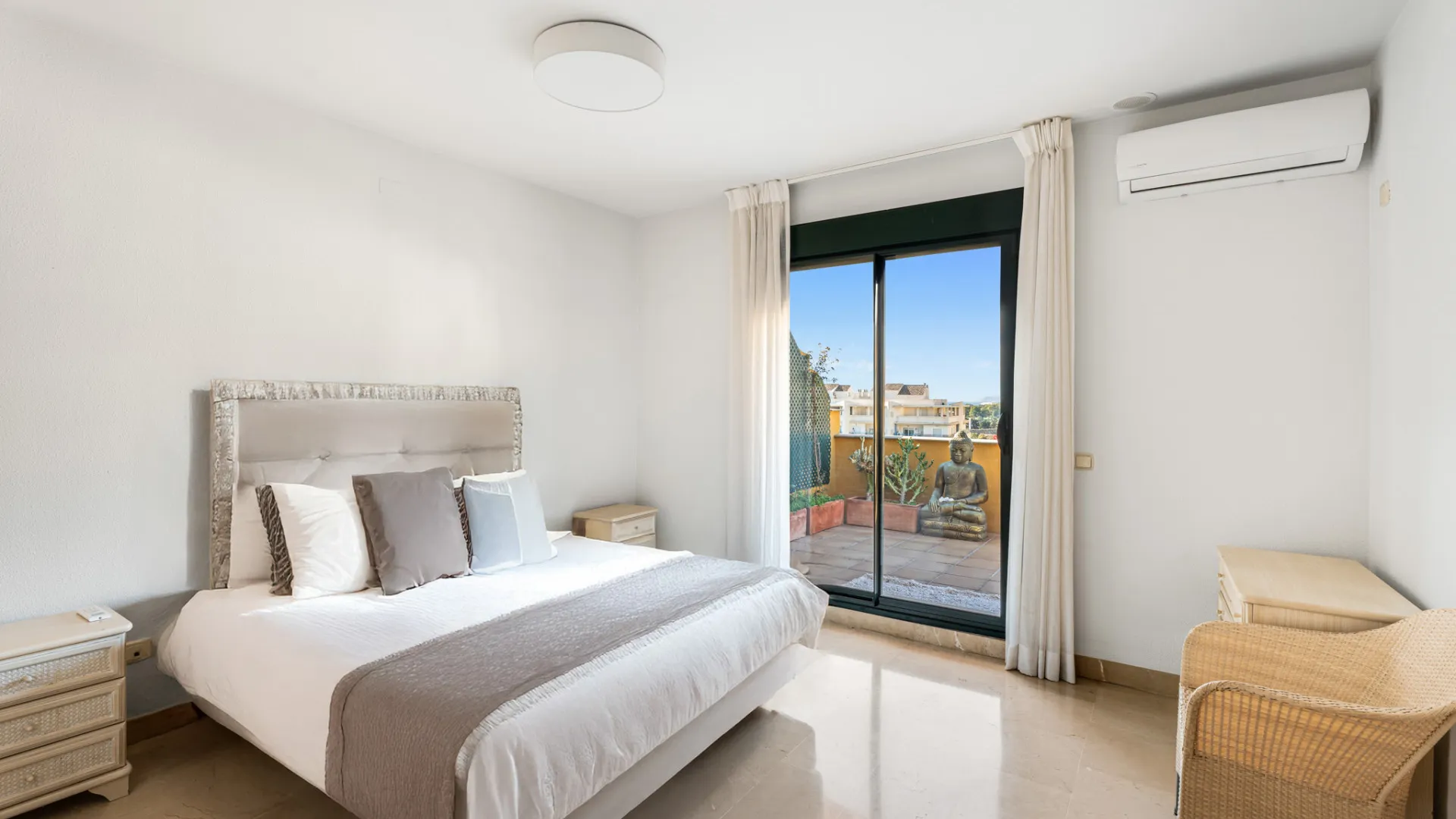 Se vende Ático en San Pedro de Alcantara