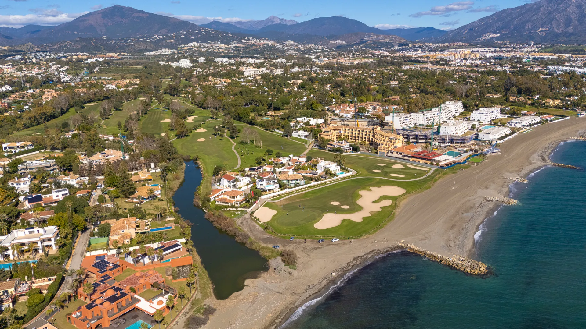 4 bedrooms villa in Casasola for sale