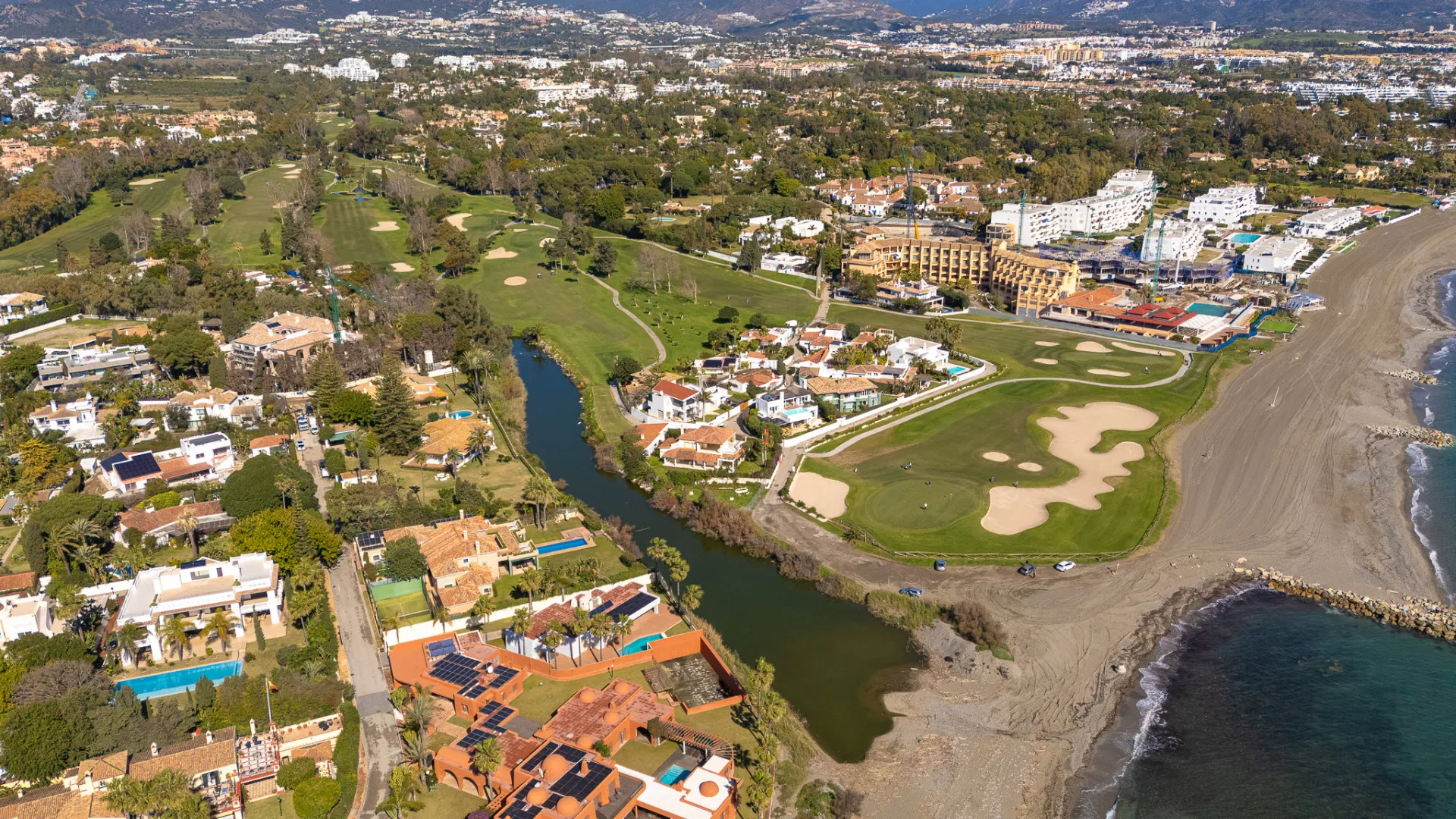 4 bedrooms villa in Casasola for sale