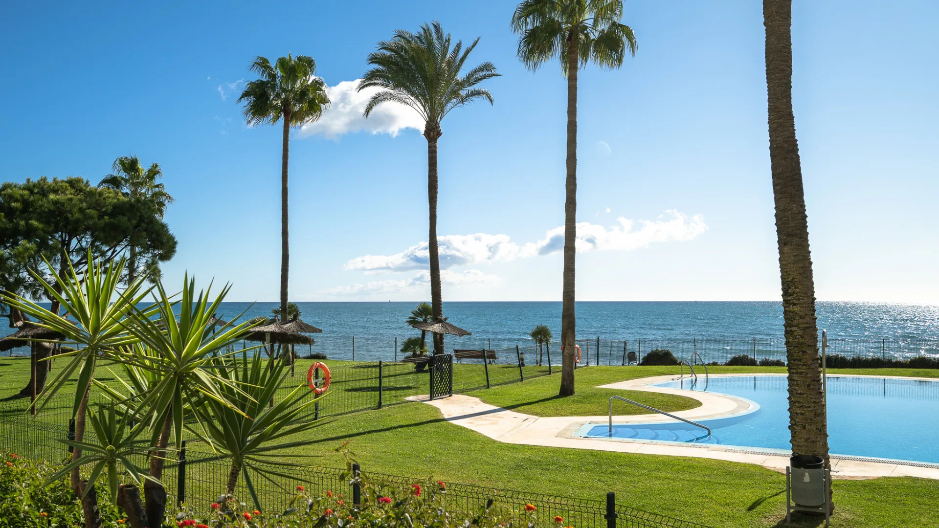 Calahonda 2 bedrooms apartment for sale