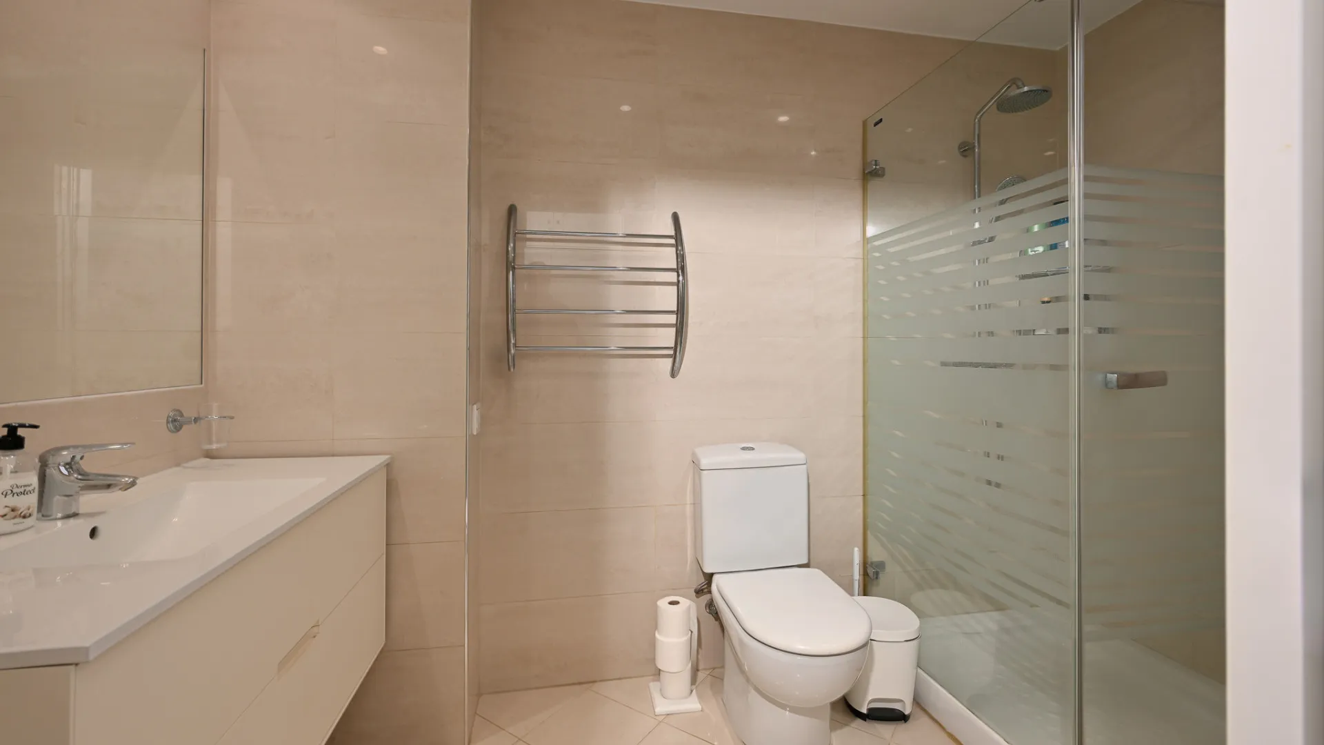 Calahonda 2 bedrooms apartment for sale