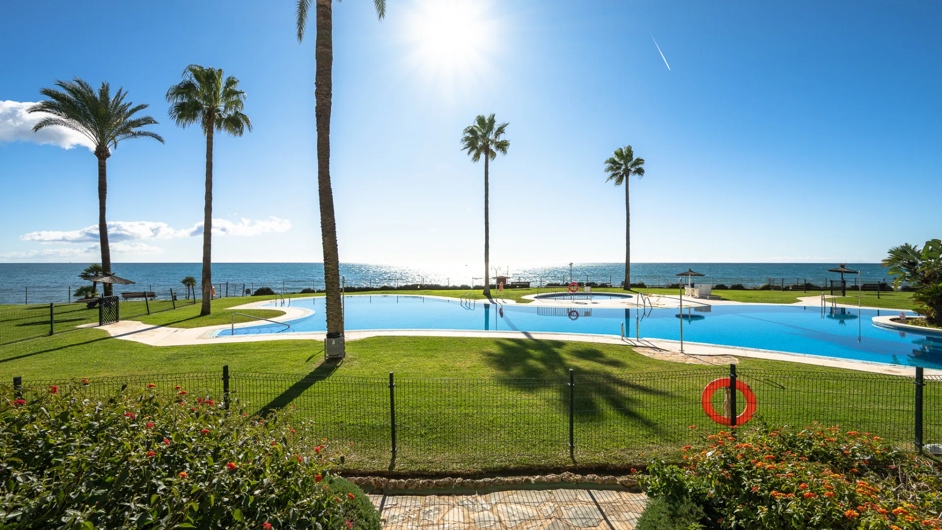 Calahonda 2 bedrooms apartment for sale