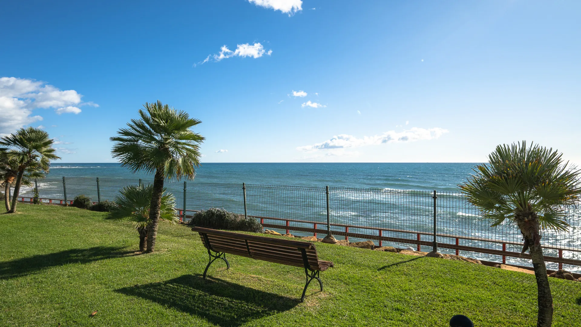 Calahonda 2 bedrooms apartment for sale