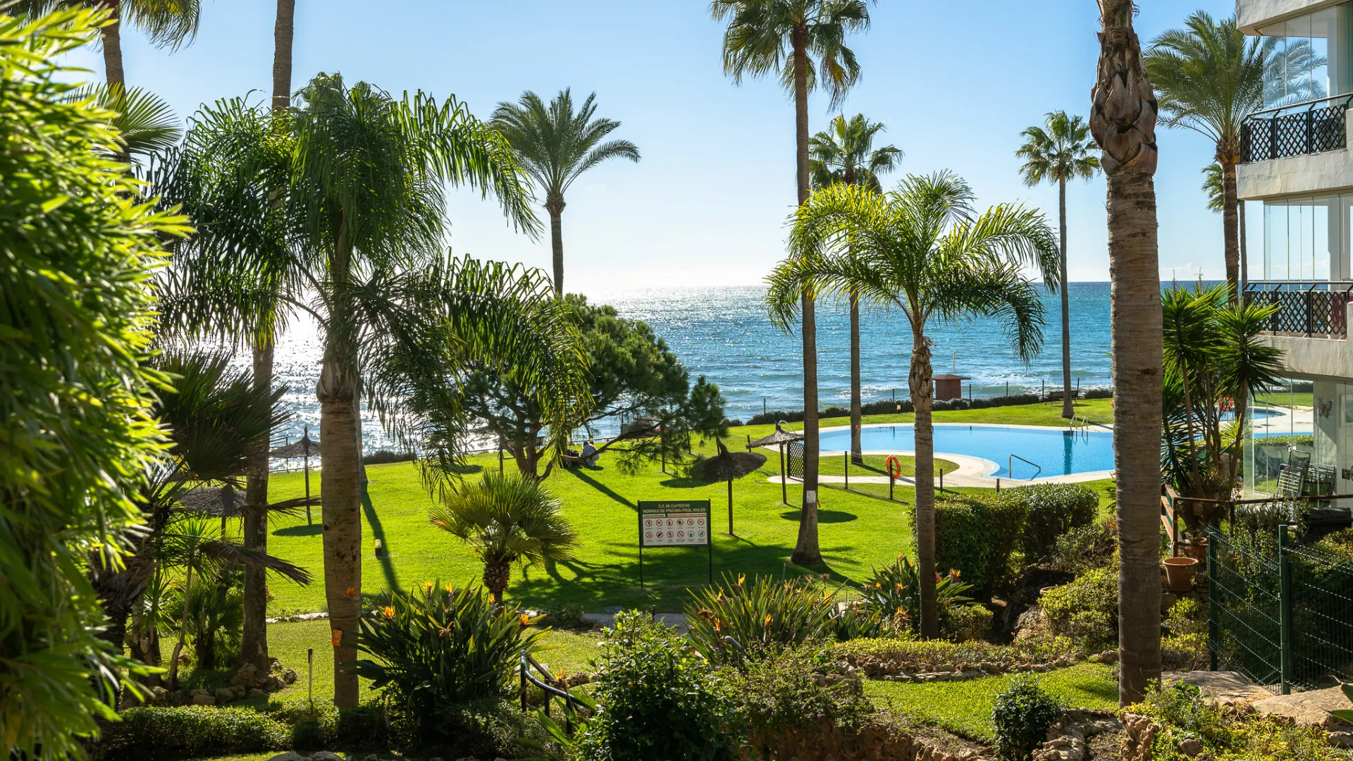 Calahonda 2 bedrooms apartment for sale