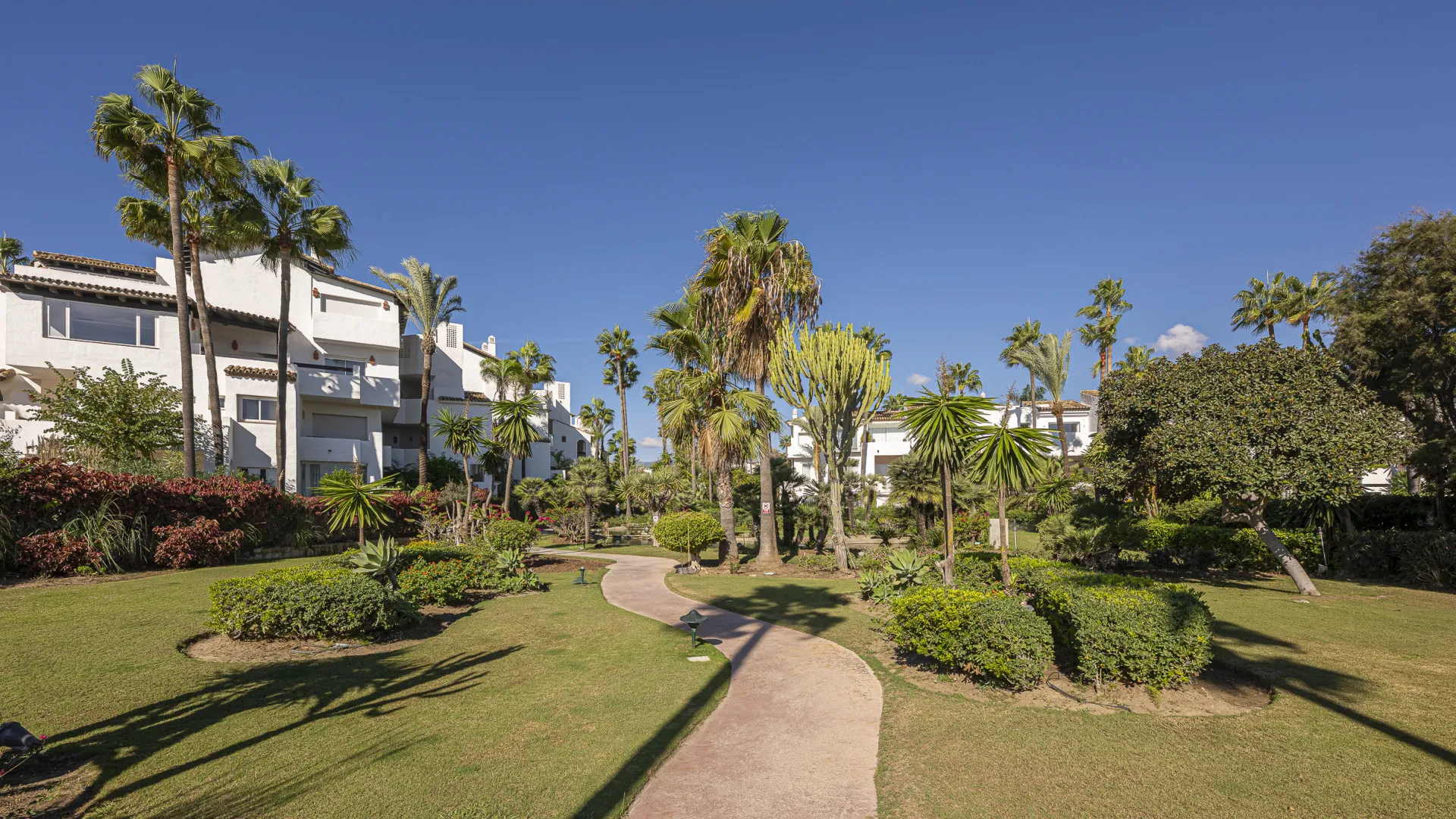 For sale Costalita 3 bedrooms ground floor apartment