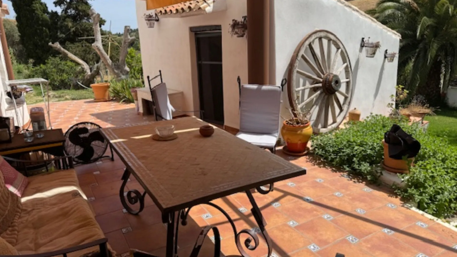 Finca for sale in Casares