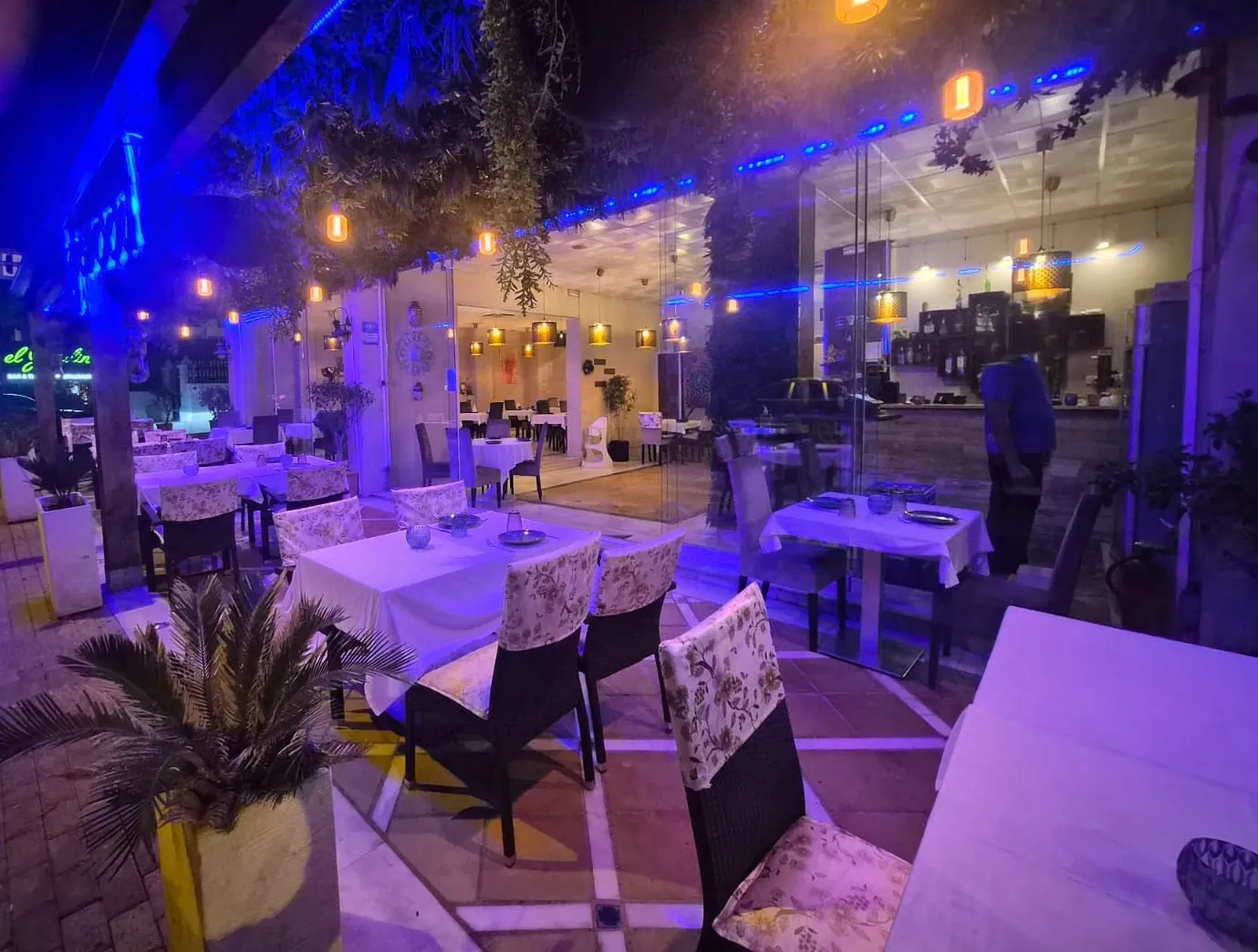 For sale Nueva Andalucia restaurant