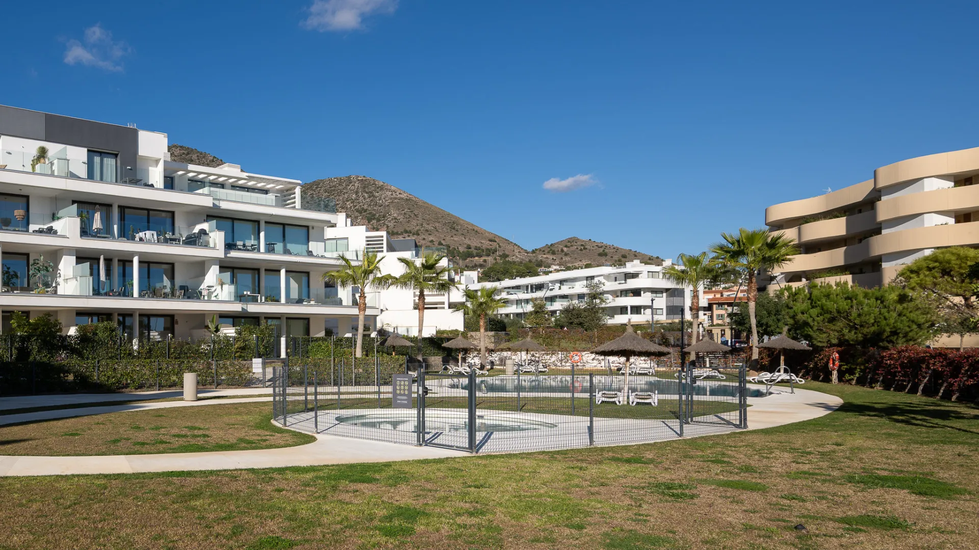 Fuengirola 2 bedrooms apartment for sale